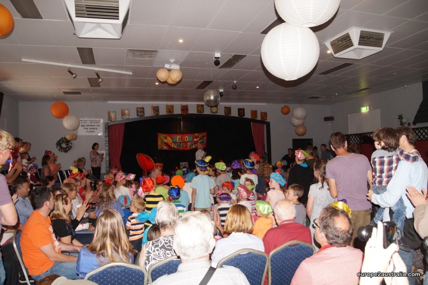 A room full of children was waiting for him, singing the old Dutch songs.