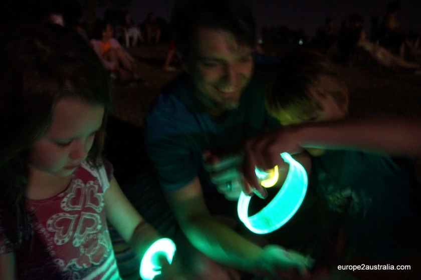 Willemijn got some glow sticks which we put on for the occasion.